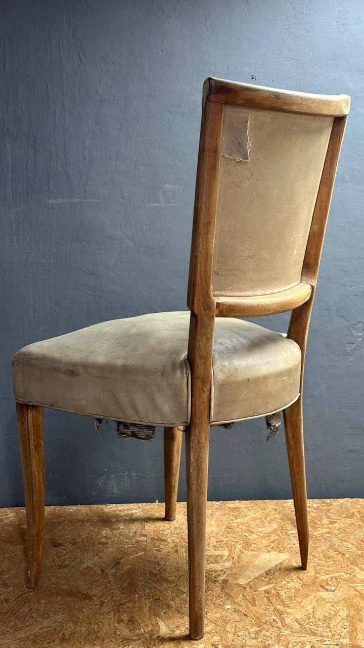Antes — dorso de la silla original